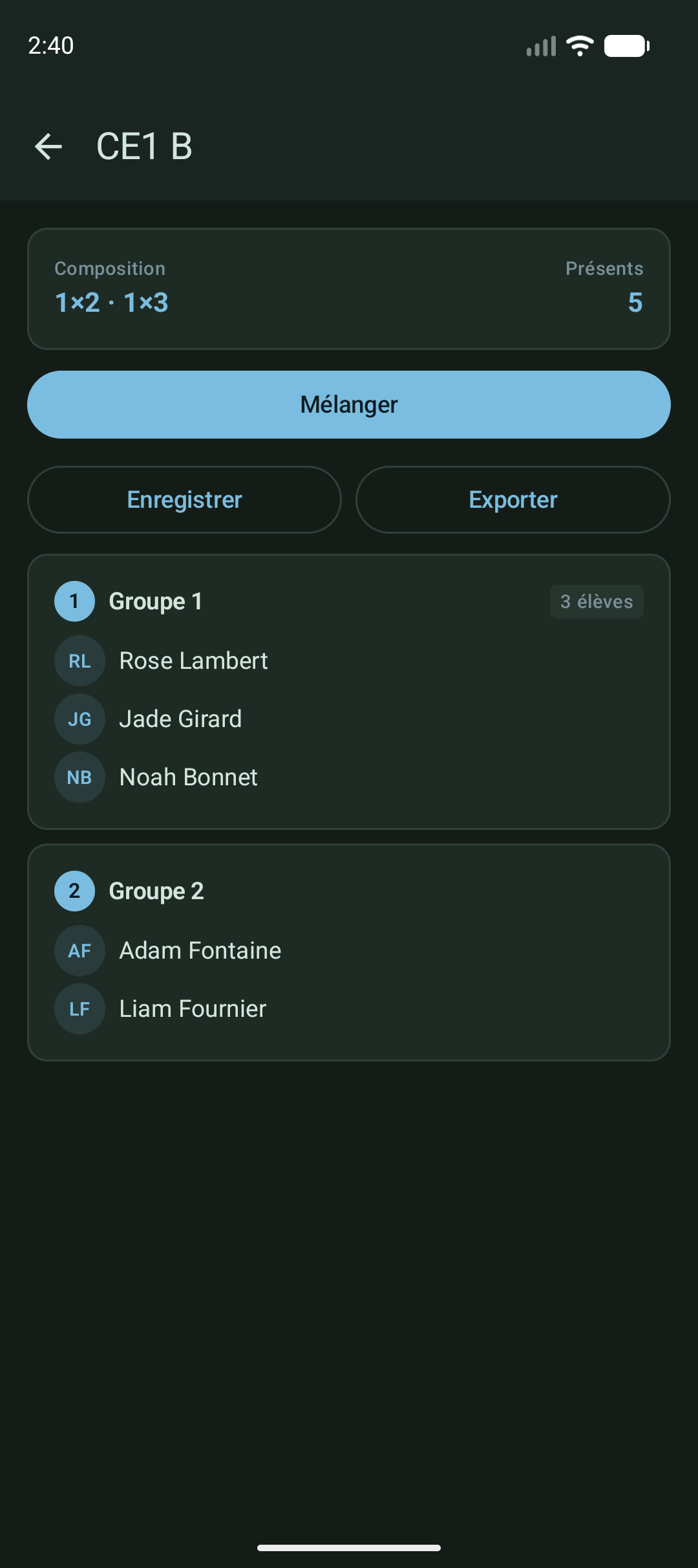 Application affichant des groupes formés