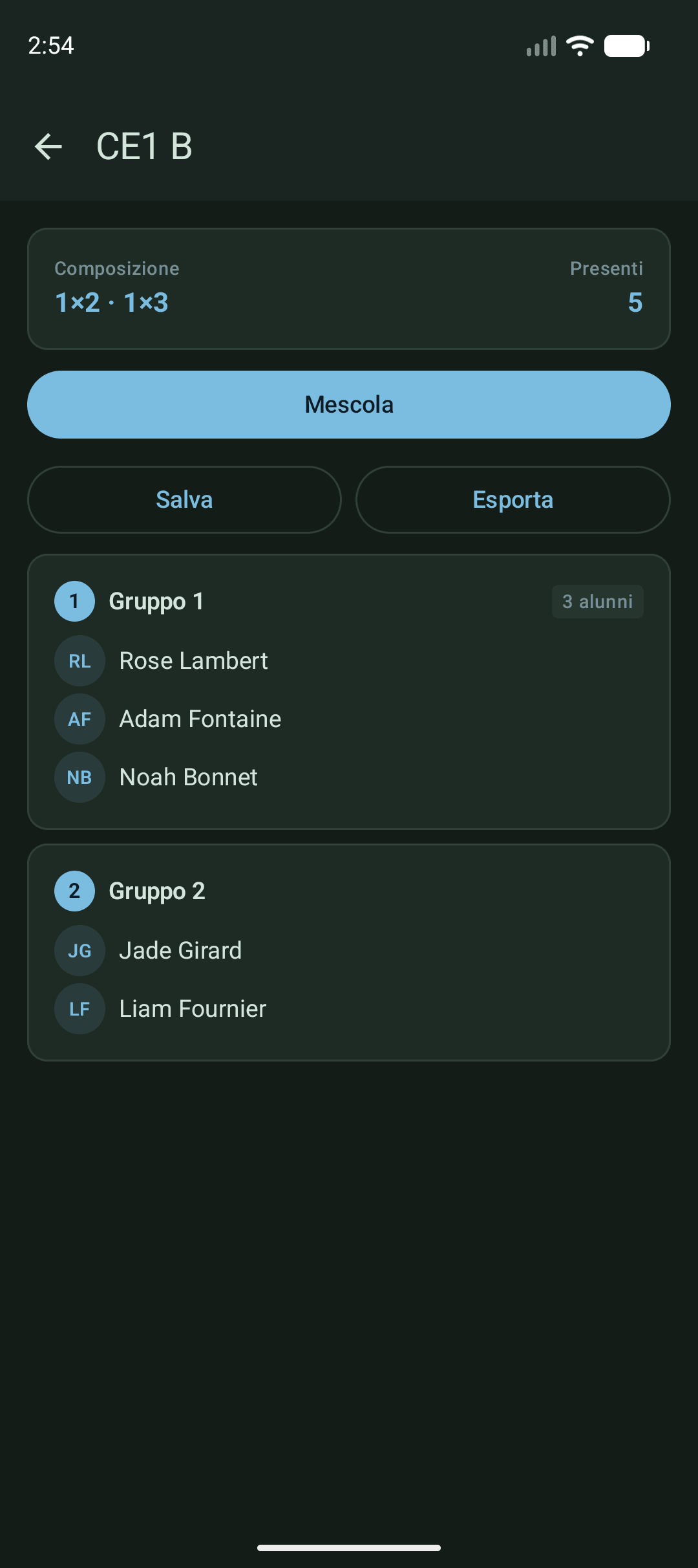 Application affichant des groupes formés